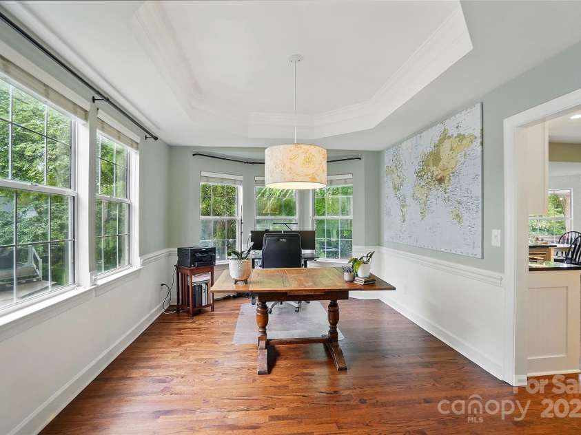 21300 Crown Lake Drive, Cornelius, NC 28031.  MLS# CAR4251104, YatesRealty ID 13348. 