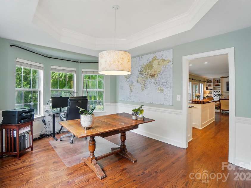 21300 Crown Lake Drive, Cornelius, NC 28031.  MLS# CAR4251104, YatesRealty ID 13348. 