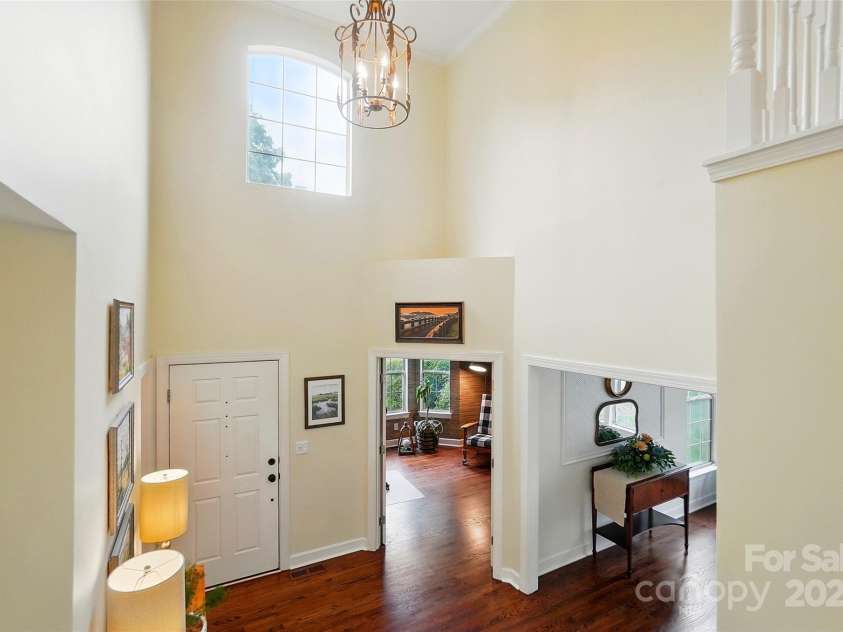 21300 Crown Lake Drive, Cornelius, NC 28031.  MLS# CAR4251104, YatesRealty ID 13348. 