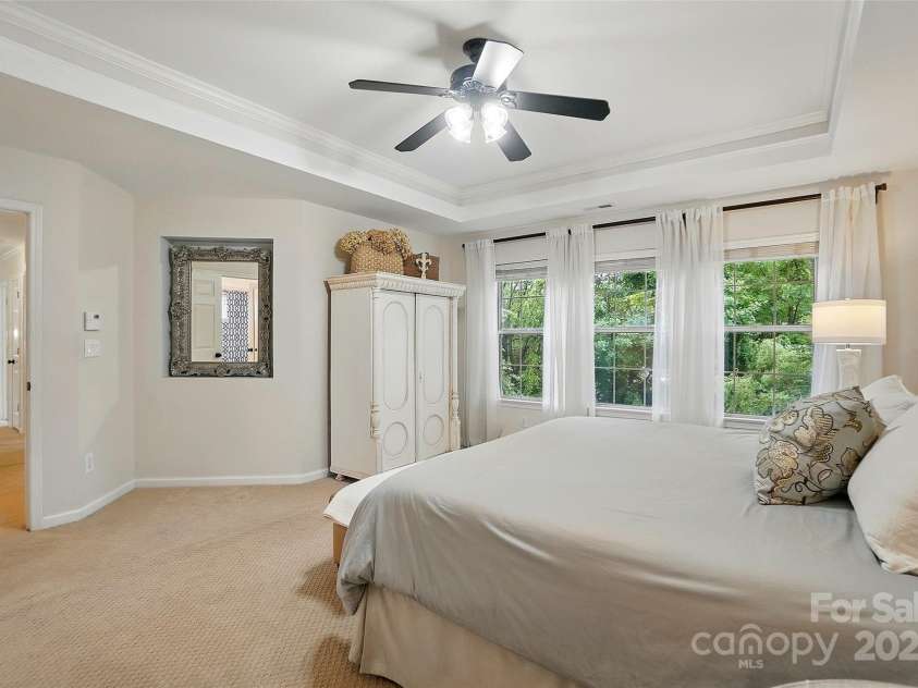 21300 Crown Lake Drive, Cornelius, NC 28031.  MLS# CAR4251104, YatesRealty ID 13348. 