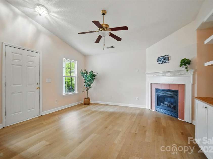 1162 Willet Drive, Rock Hill, SC 29732.  MLS# CAR4254940, YatesRealty ID 13349. 