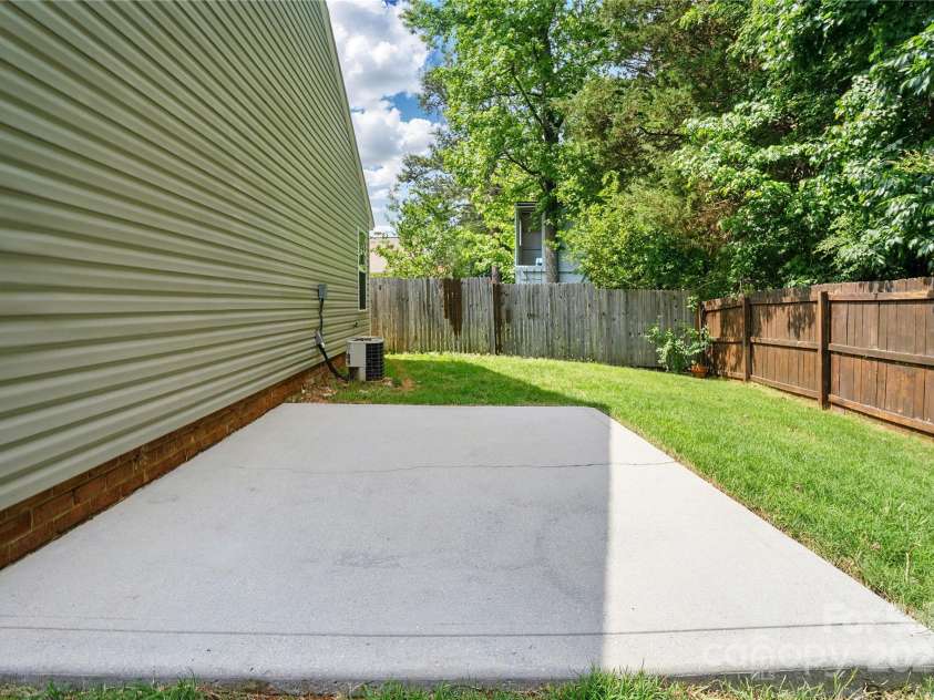 1162 Willet Drive, Rock Hill, SC 29732.  MLS# CAR4254940, YatesRealty ID 13349. 