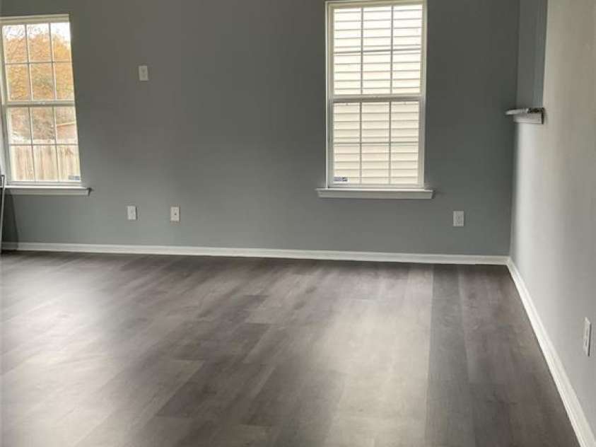 4226 RED SHED Lane, Charlotte, NC 28269.  MLS# CAR4227378, YatesRealty ID 1335. 