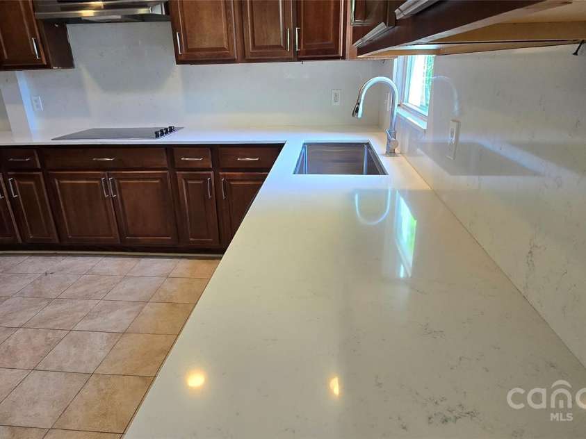 401 Pamela Street, Gastonia, NC 28054.  MLS# CAR4258962, YatesRealty ID 13350. 