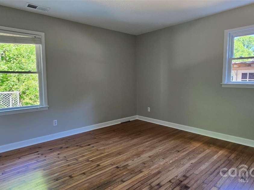 401 Pamela Street, Gastonia, NC 28054.  MLS# CAR4258962, YatesRealty ID 13350. 