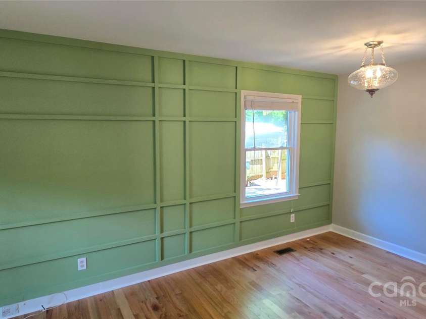 401 Pamela Street, Gastonia, NC 28054.  MLS# CAR4258962, YatesRealty ID 13350. 