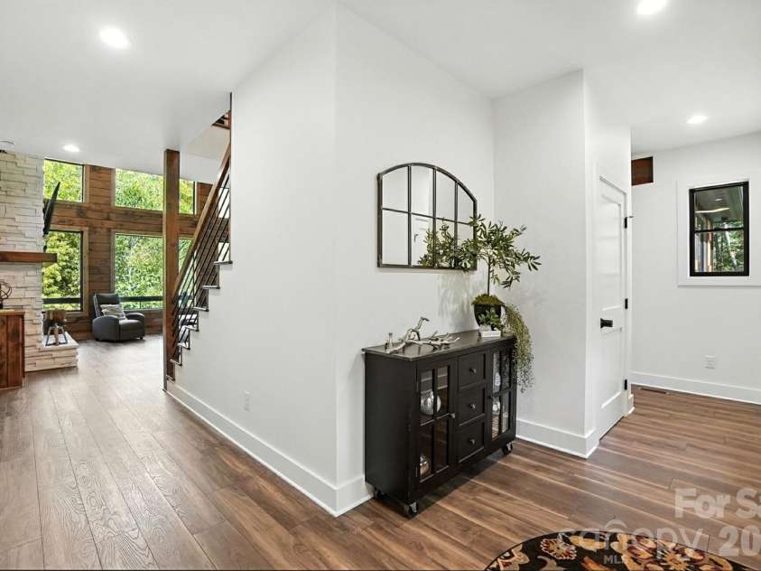 727 Riverwind Drive, Lansing, NC 28643.  MLS# CAR4368112, YatesRealty ID 13350. 