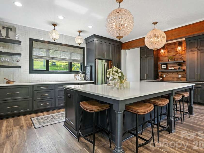 727 Riverwind Drive, Lansing, NC 28643.  MLS# CAR4368112, YatesRealty ID 13350. 