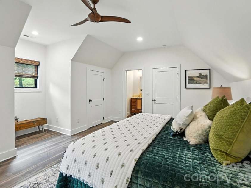 727 Riverwind Drive, Lansing, NC 28643.  MLS# CAR4368112, YatesRealty ID 13350. 