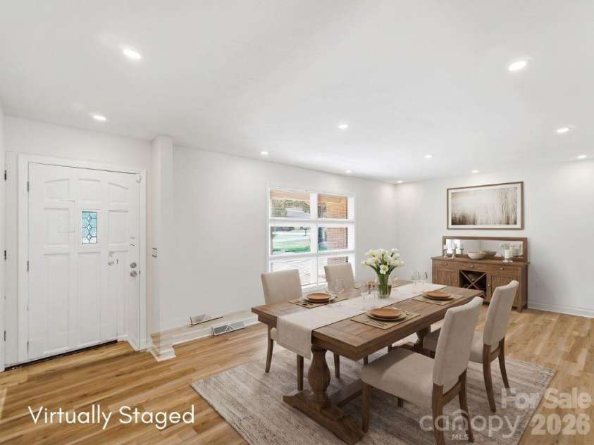 213 Lakeview Drive, Harrisburg, NC 28075.  MLS# CAR4426223, YatesRealty ID 13351. 