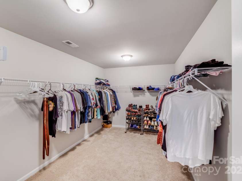 220 Kenway Loop, Mooresville, NC 28117.  MLS# CAR4231089, YatesRealty ID 13351. Huge Walk in Owners Closet
