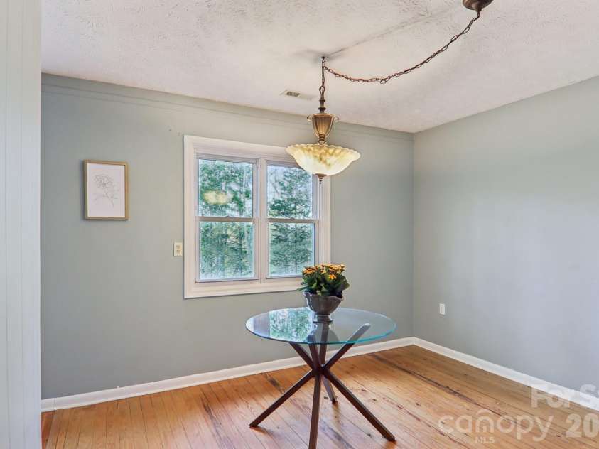 74 Link Circle, Maggie Valley, NC 28751.  MLS# CAR4369543, YatesRealty ID 13353. 