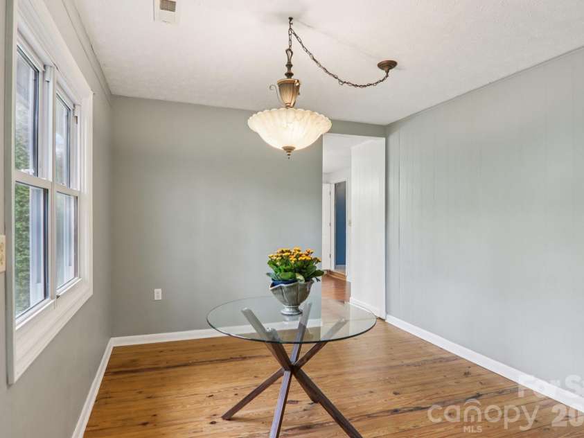 74 Link Circle, Maggie Valley, NC 28751.  MLS# CAR4369543, YatesRealty ID 13353. 