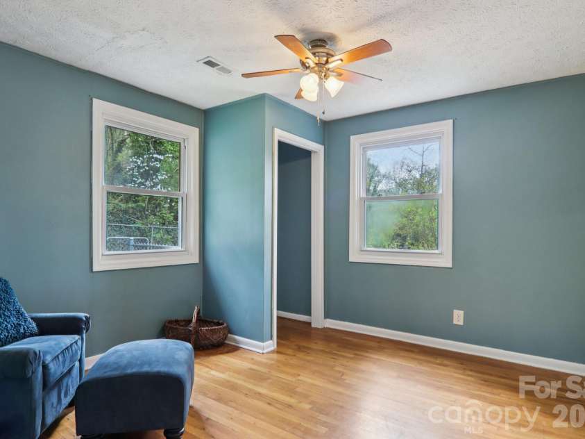 74 Link Circle, Maggie Valley, NC 28751.  MLS# CAR4369543, YatesRealty ID 13353. 
