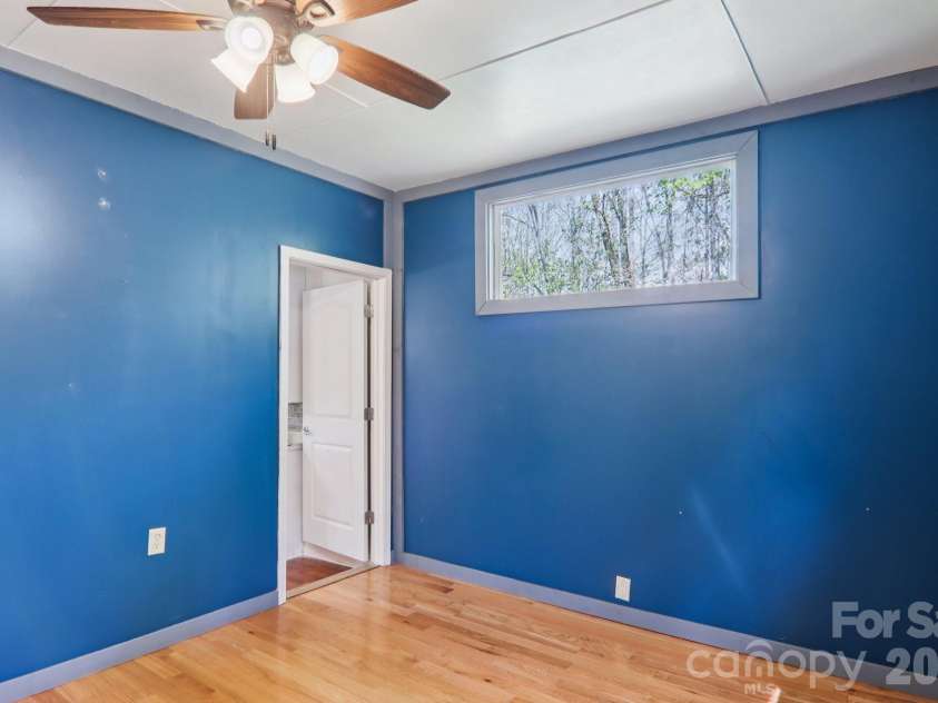 74 Link Circle, Maggie Valley, NC 28751.  MLS# CAR4369543, YatesRealty ID 13353. 