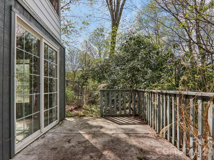 74 Link Circle, Maggie Valley, NC 28751.  MLS# CAR4369543, YatesRealty ID 13353. 