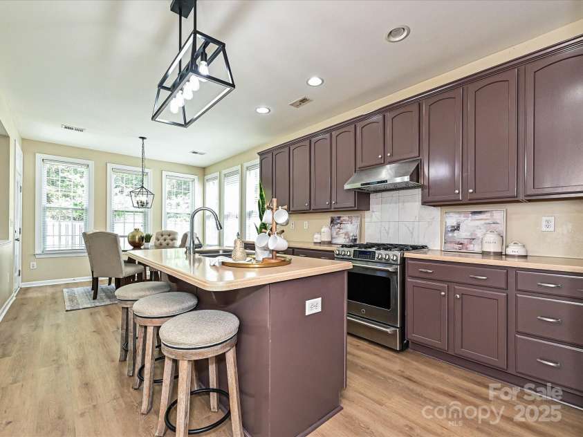 9700 Ravenscroft Lane, Concord, NC 28027.  MLS# CAR4256328, YatesRealty ID 13353. 