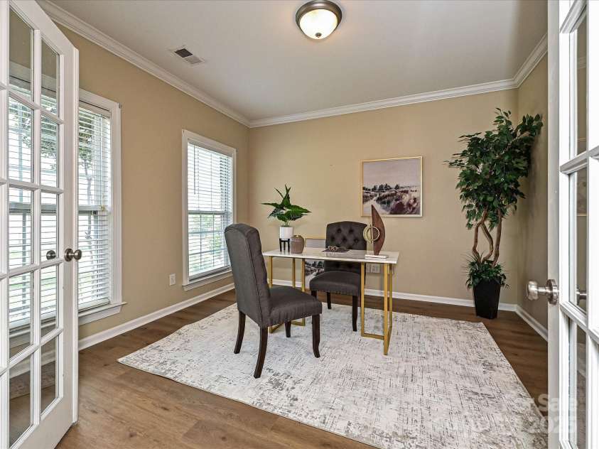 9700 Ravenscroft Lane, Concord, NC 28027.  MLS# CAR4256328, YatesRealty ID 13353. Office