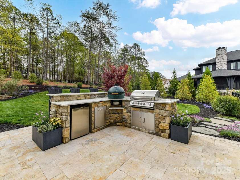 2954 Holbrook Road, Fort Mill, SC 29715.  MLS# CAR4254159, YatesRealty ID 13354. Outdoor Grill