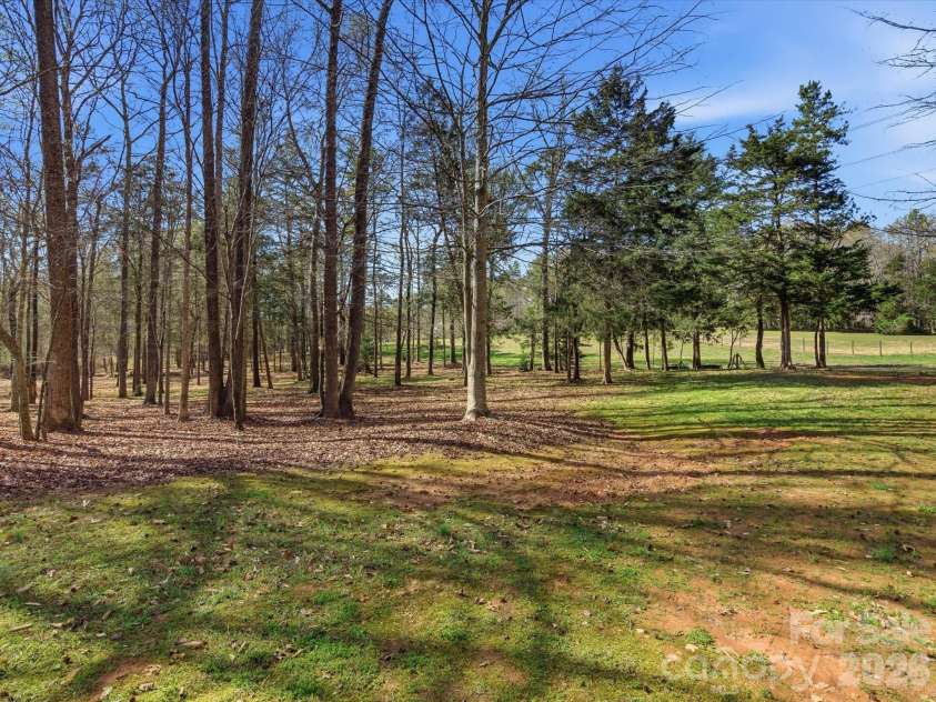 4824 Waxhaw Farms Road, Waxhaw, NC 28173.  MLS# CAR4359628, YatesRealty ID 13355. 