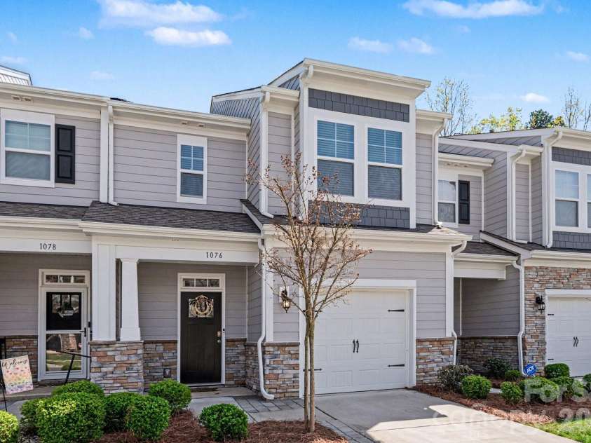 1076 Chicory Trace, Clover, SC 29710.  MLS# CAR4360991, YatesRealty ID 13356. 