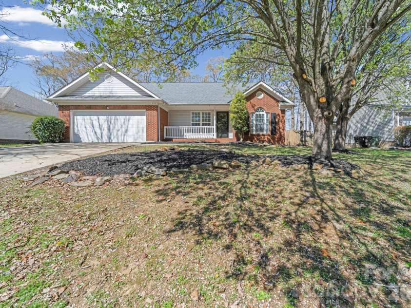 1613 Winthrop Lane, Monroe, NC 28110.  MLS# CAR4358139, YatesRealty ID 13357. 