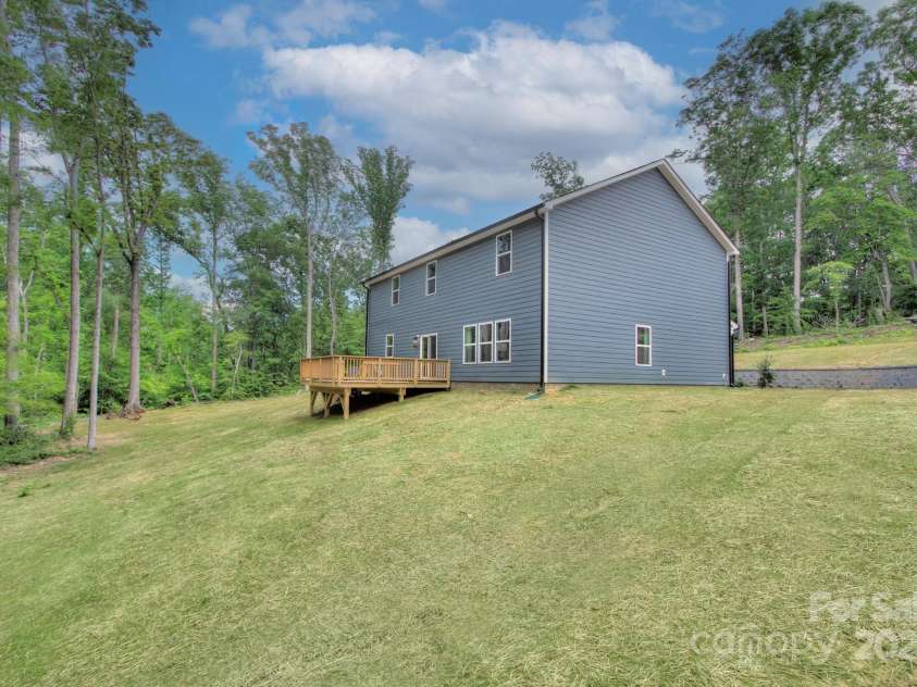1025 Harrogate Drive, Bessemer City, NC 28016.  MLS# CAR4259820, YatesRealty ID 13358. 