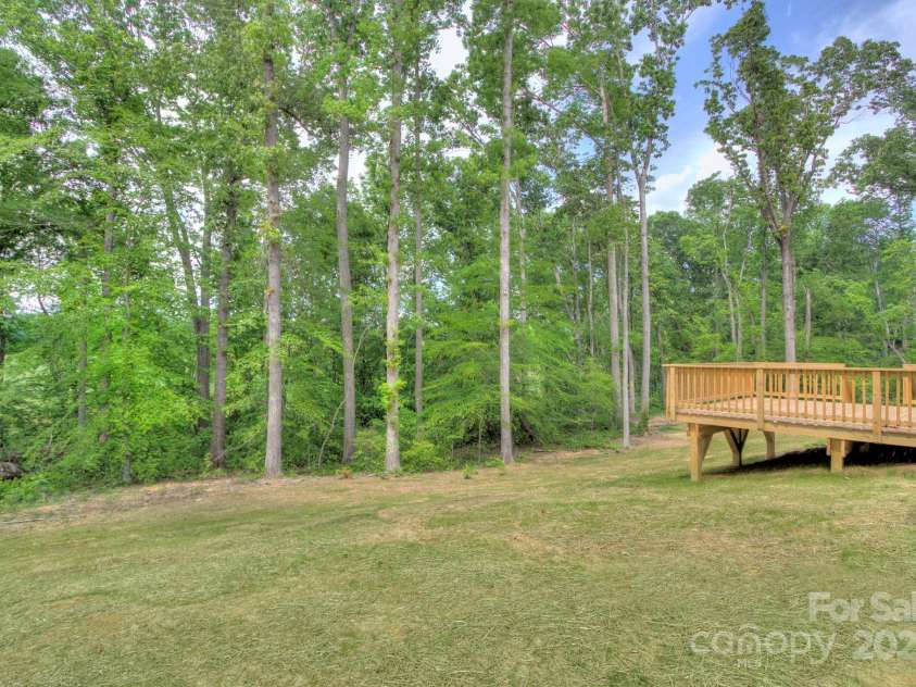 1025 Harrogate Drive, Bessemer City, NC 28016.  MLS# CAR4259820, YatesRealty ID 13358. 