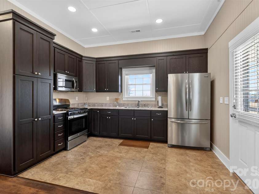 25 Preservation Trail, Columbus, NC 28722.  MLS# CAR4356020, YatesRealty ID 13358. 