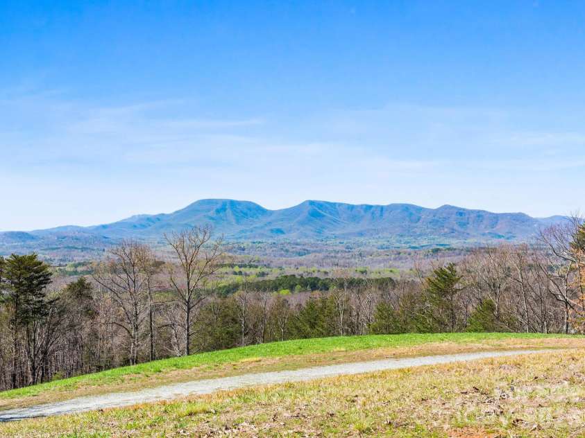 25 Preservation Trail, Columbus, NC 28722.  MLS# CAR4356020, YatesRealty ID 13358. 