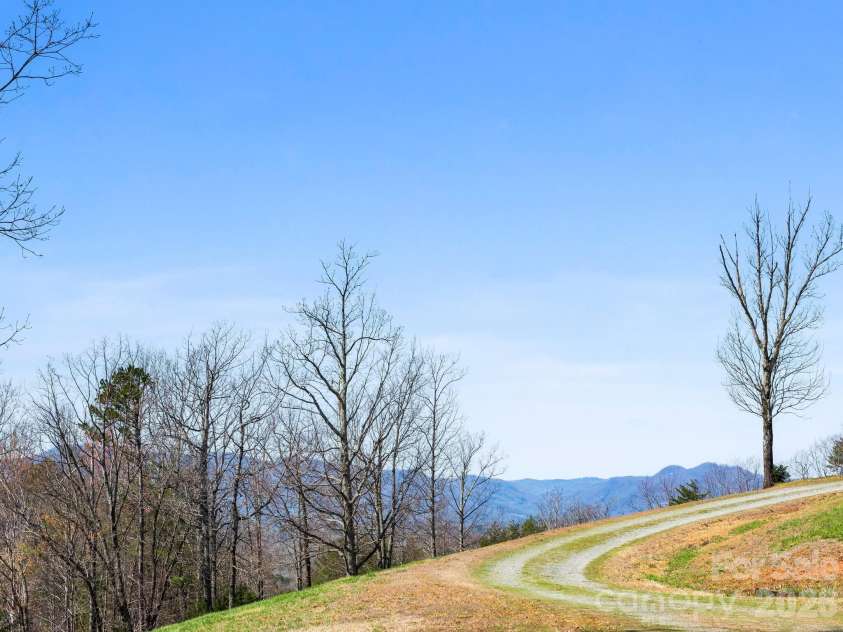 25 Preservation Trail, Columbus, NC 28722.  MLS# CAR4356020, YatesRealty ID 13358. 
