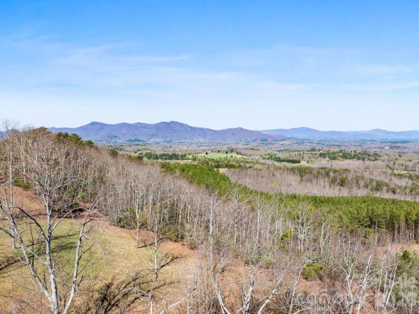 25 Preservation Trail, Columbus, NC 28722.  MLS# CAR4356020, YatesRealty ID 13358. 