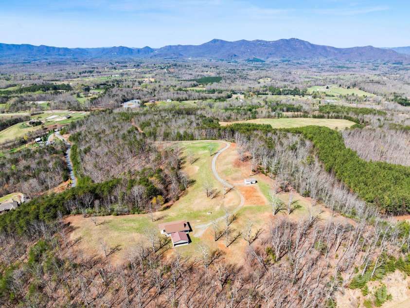25 Preservation Trail, Columbus, NC 28722.  MLS# CAR4356020, YatesRealty ID 13358. 