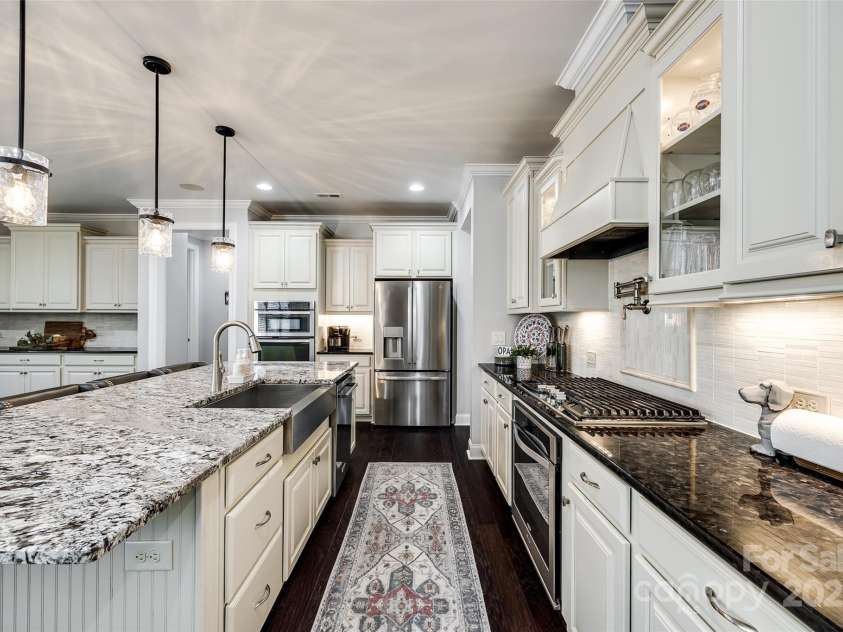 15416 Cimarron Hills Lane, Charlotte, NC 28278.  MLS# CAR4220187, YatesRealty ID 1336. 