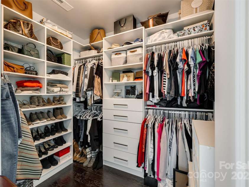 15416 Cimarron Hills Lane, Charlotte, NC 28278.  MLS# CAR4220187, YatesRealty ID 1336. 