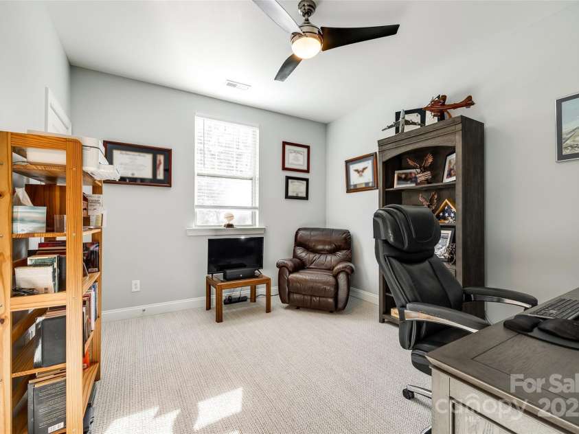 15416 Cimarron Hills Lane, Charlotte, NC 28278.  MLS# CAR4220187, YatesRealty ID 1336. 