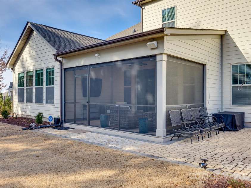 15416 Cimarron Hills Lane, Charlotte, NC 28278.  MLS# CAR4220187, YatesRealty ID 1336. 