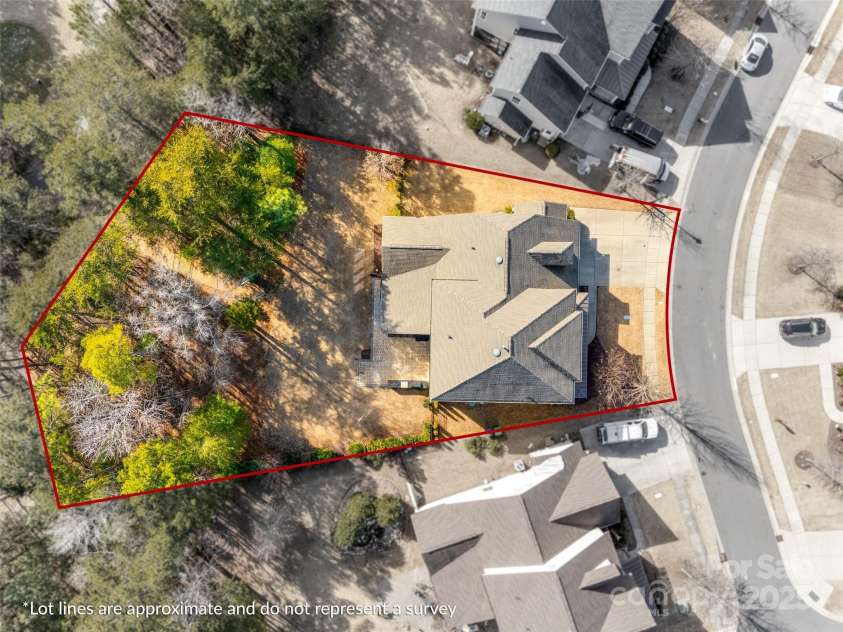 15416 Cimarron Hills Lane, Charlotte, NC 28278.  MLS# CAR4220187, YatesRealty ID 1336. 