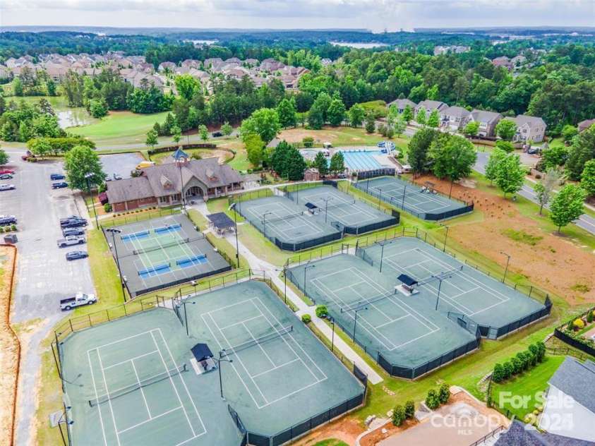 15416 Cimarron Hills Lane, Charlotte, NC 28278.  MLS# CAR4220187, YatesRealty ID 1336. 