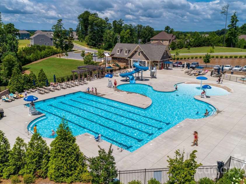 15416 Cimarron Hills Lane, Charlotte, NC 28278.  MLS# CAR4220187, YatesRealty ID 1336. 