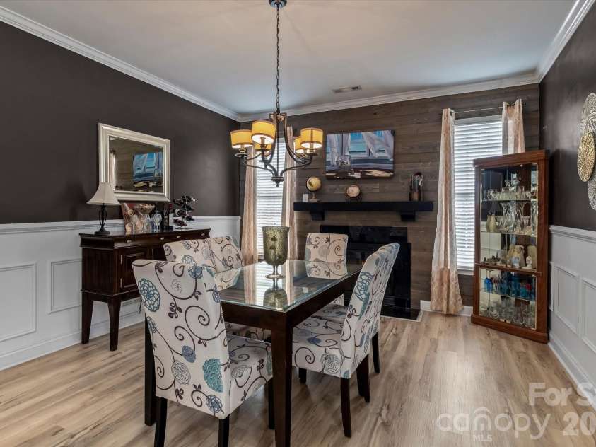 186 Autumn Frost Avenue, Statesville, NC 28677.  MLS# CAR4350841, YatesRealty ID 13360. 