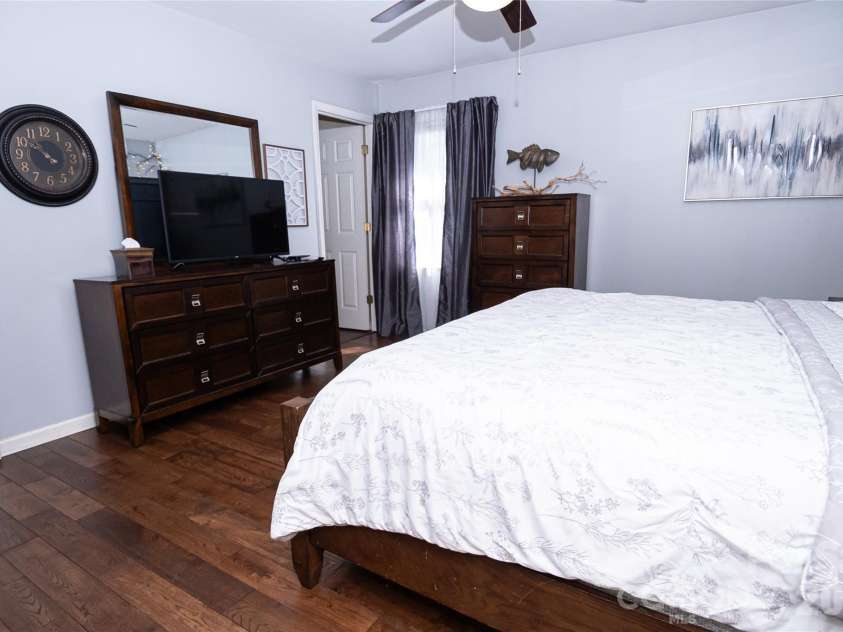 100 Horse Shoe Lane, Morganton, NC 28655.  MLS# CAR4365783, YatesRealty ID 13361. 