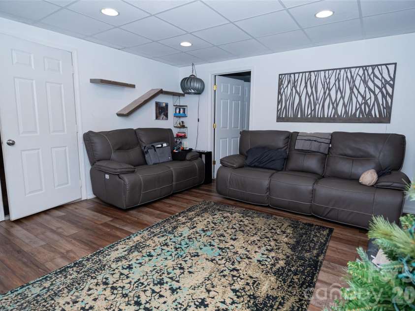 100 Horse Shoe Lane, Morganton, NC 28655.  MLS# CAR4365783, YatesRealty ID 13361. 