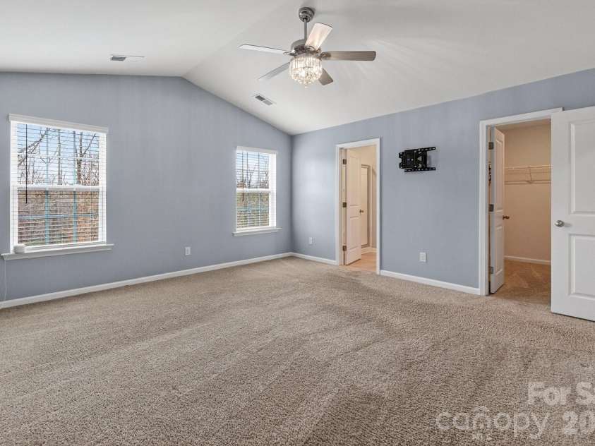 405 Bennington Drive, Stanley, NC 28164.  MLS# CAR4354459, YatesRealty ID 13362. 