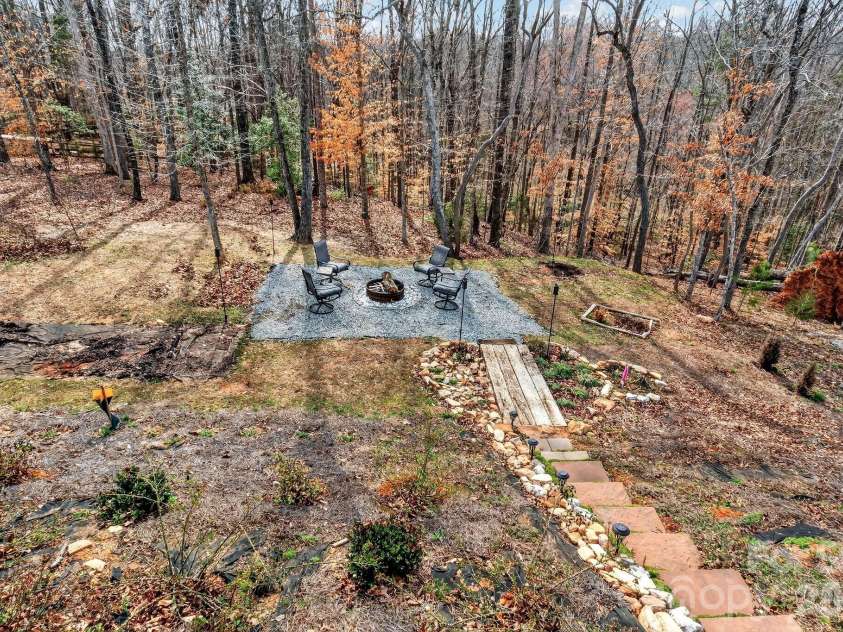 405 Bennington Drive, Stanley, NC 28164.  MLS# CAR4354459, YatesRealty ID 13362. 