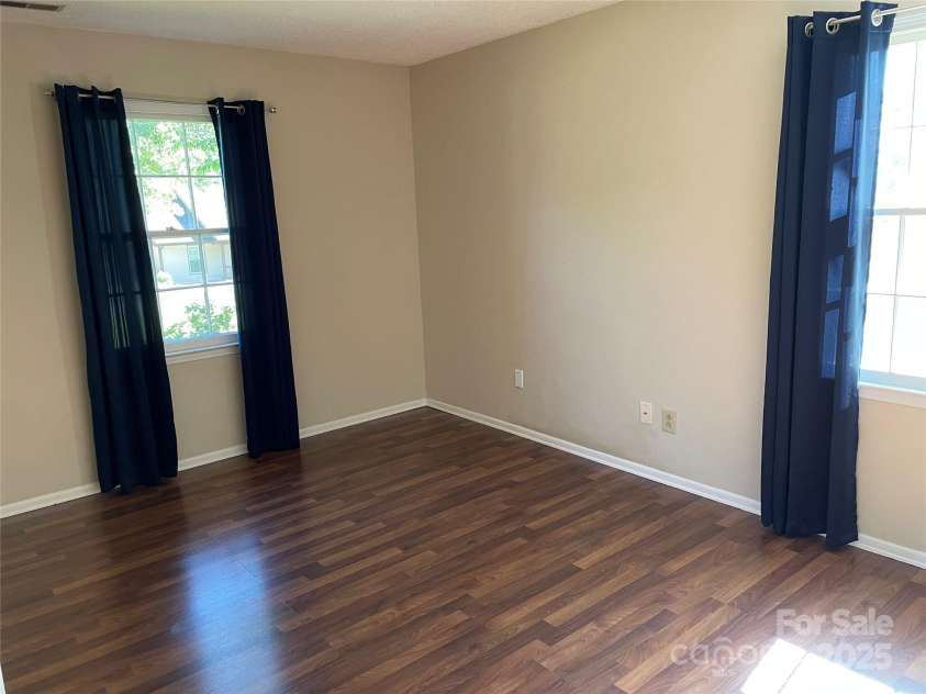 424 Creekside Drive, Asheville, NC 28804.  MLS# CAR4259883, YatesRealty ID 13362. Guest bedroom B looking onto front and side yards.