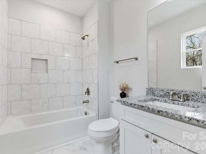 509 Carolina Avenue, Shelby, NC 28150.  MLS# CAR4365803, YatesRealty ID 13365. 
