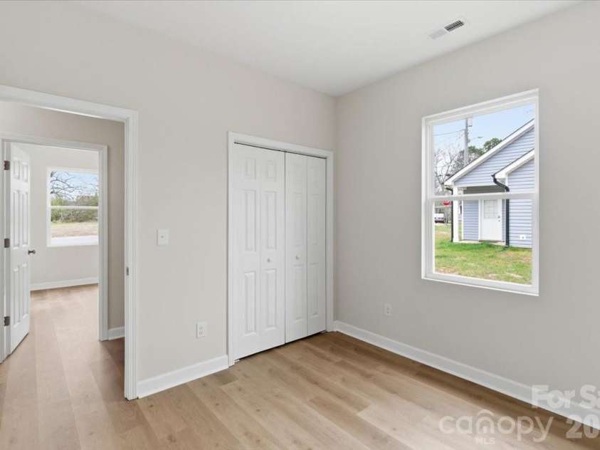 509 Carolina Avenue, Shelby, NC 28150.  MLS# CAR4365803, YatesRealty ID 13365. 