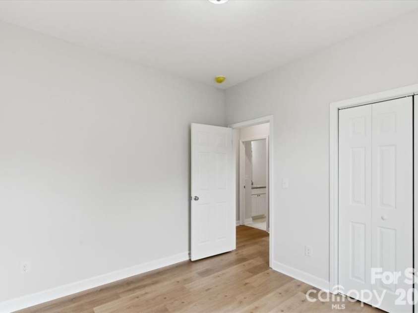 509 Carolina Avenue, Shelby, NC 28150.  MLS# CAR4417929, YatesRealty ID 13365. 