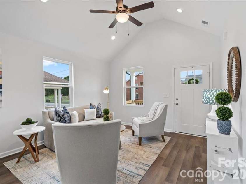 509 Carolina Avenue, Shelby, NC 28150.  MLS# CAR4417929, YatesRealty ID 13365. Floorplan staged in another location